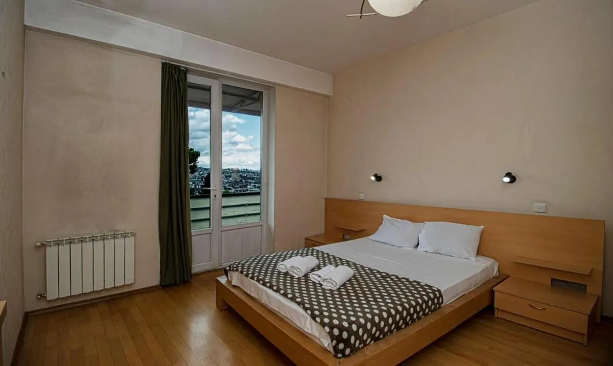 Image 1 of 1BR apartment with balcony on Mtatsminda