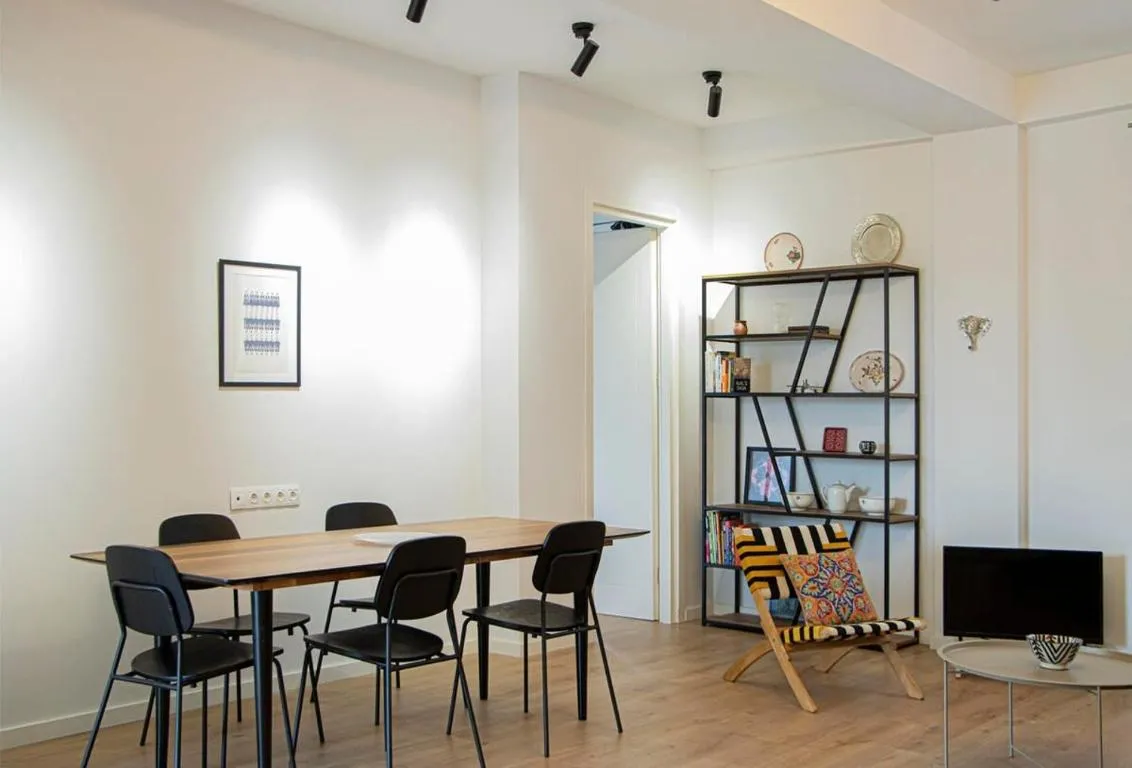 Image of 2BR Colorful Apt on Vera Near Stamba – By Wehost