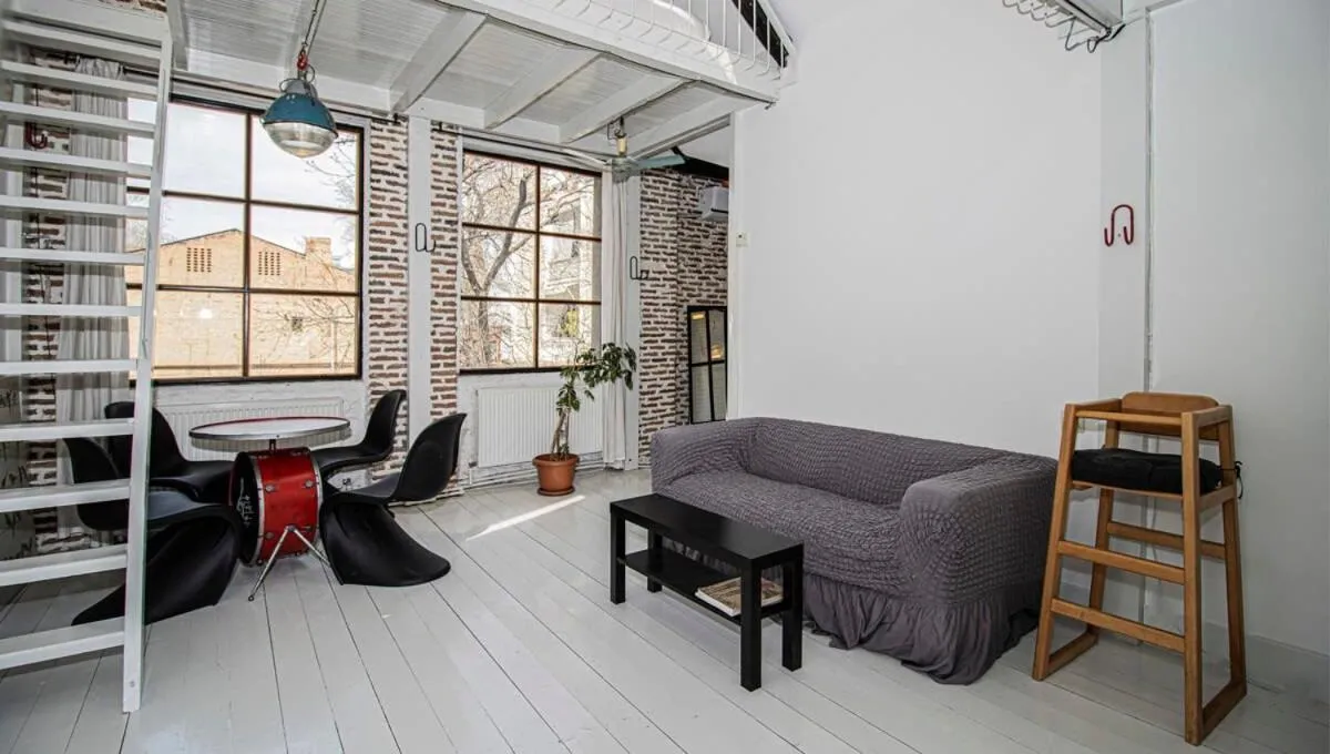 Image 5 of 2BR Mezzanine style apartment w Patio