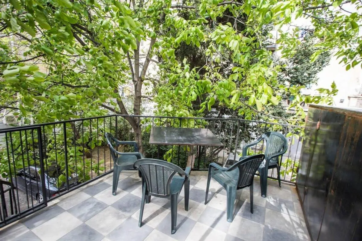 Image 4 of 2BR Mezzanine style apartment w Patio