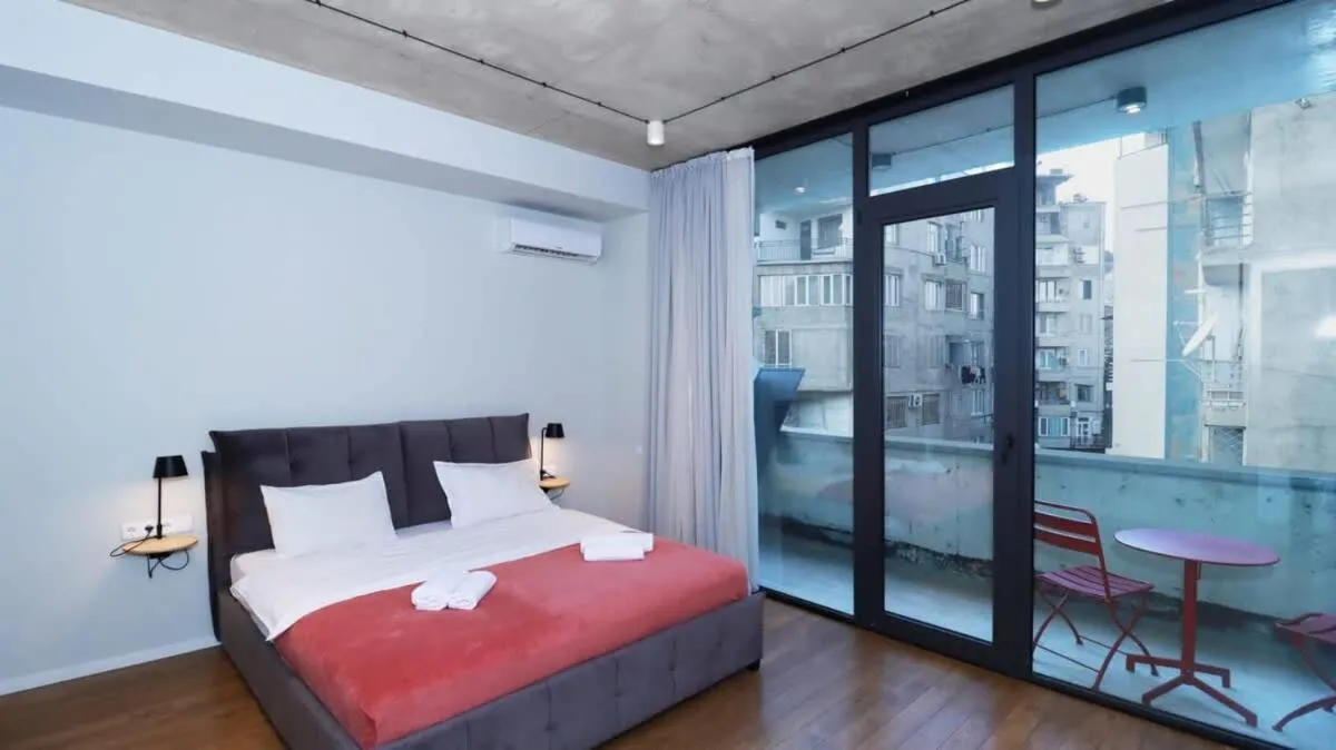 Image 6 of 2BR apartment with 2 balconies in heart of the city