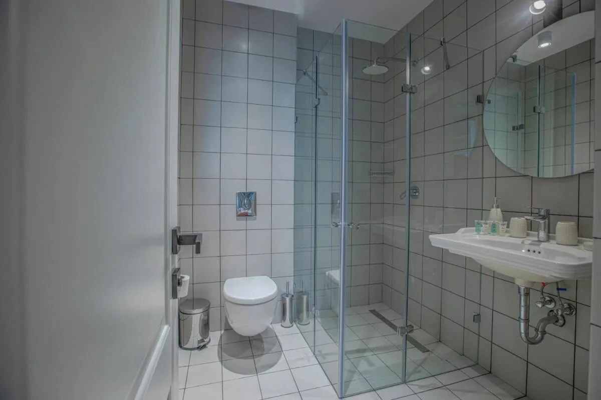 Image 2 of 2BR apartment with 2 balconies in heart of the city