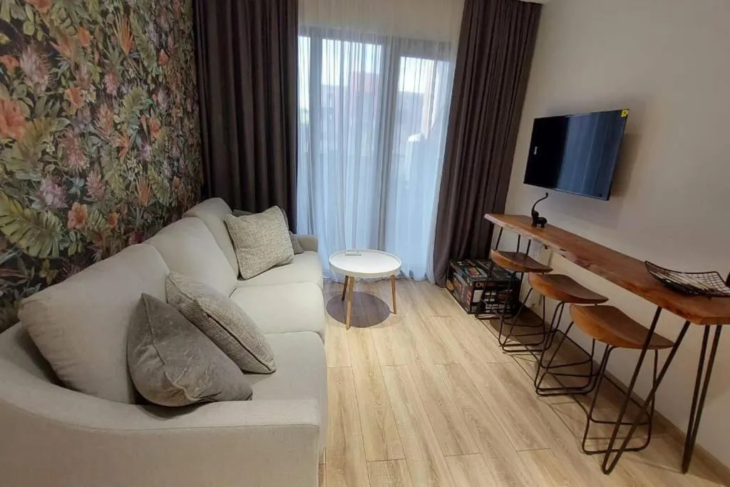 Image 4 of 2apart 1BR Avlabar super
