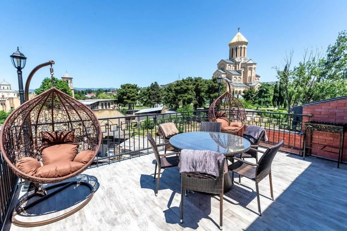Image of 3BR apt w huge terrace & magnificent views