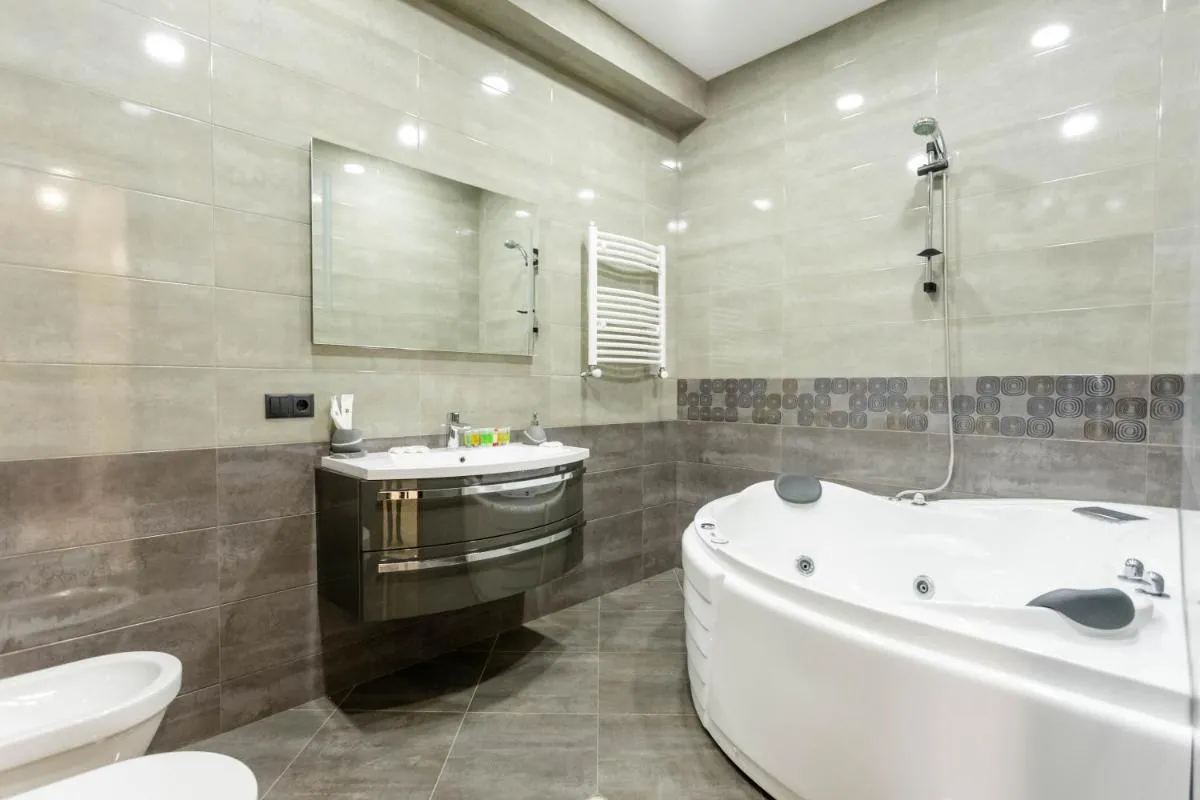 Image 4 of 5BD-5BTH Apartment in Tbilisi City Center
