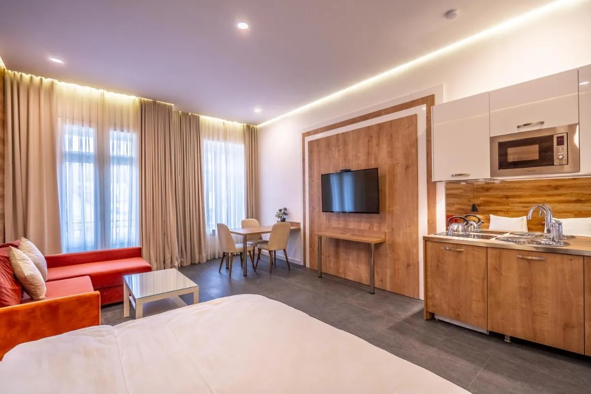 Image 2 of 5 STAR APART HOTEL