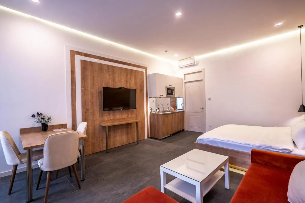 Image 4 of 5 STAR APART HOTEL