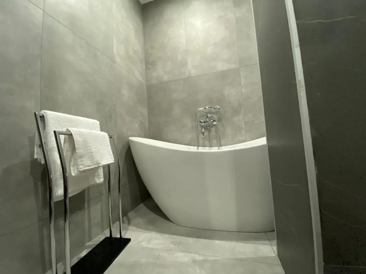 Image 2 of APARTMENT SIXTEEN