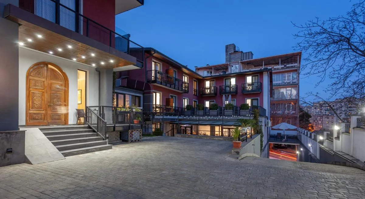 Image 2 of Alliance Hotel