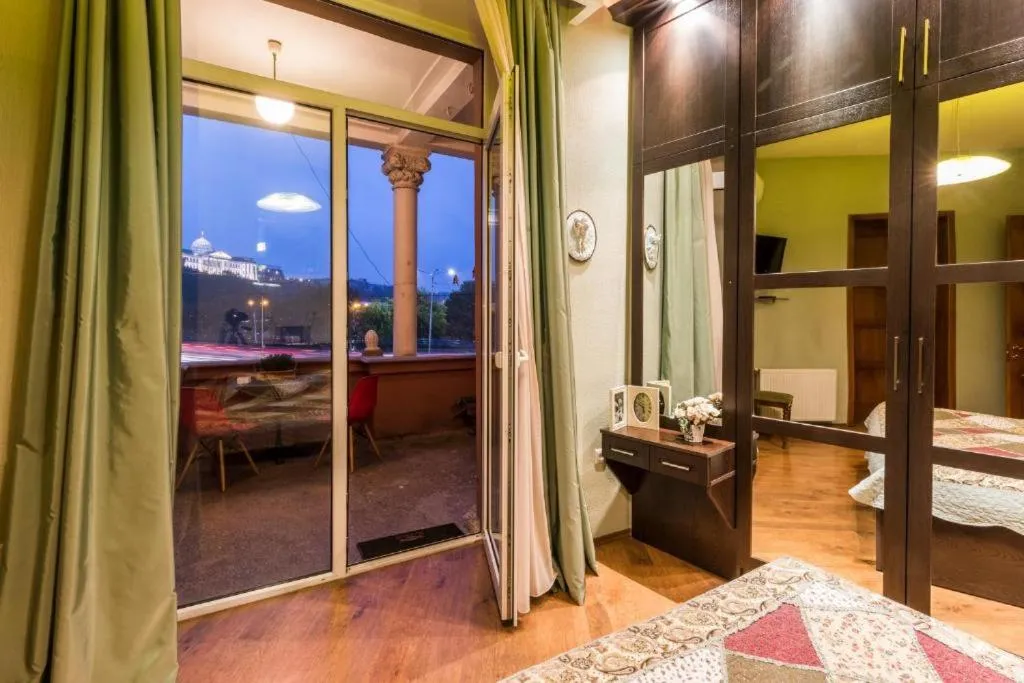 Image 2 of Apartment Baratashvili street