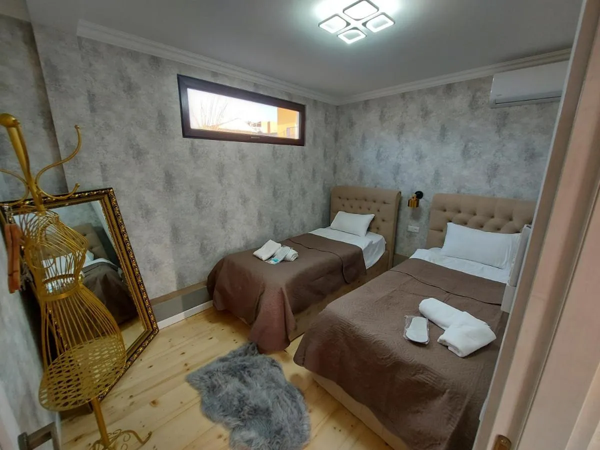Image 1 of Apartment Elle2