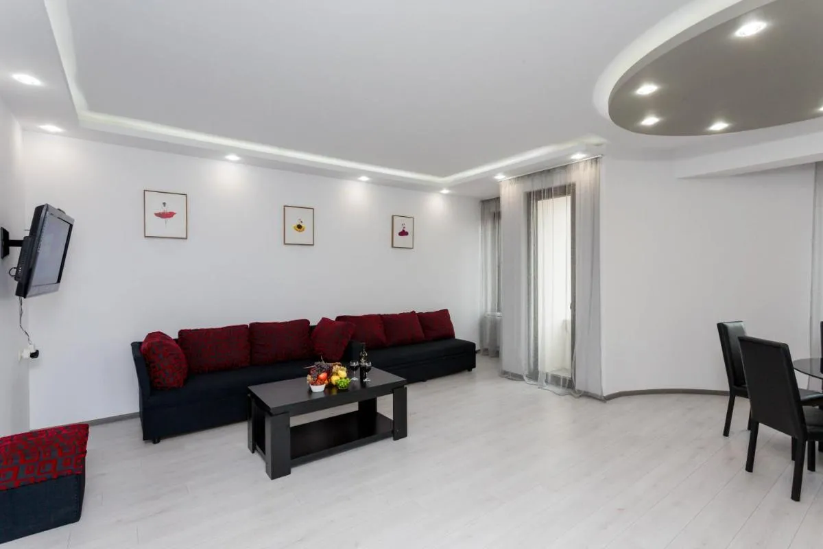 Image 4 of Apartment in downtown