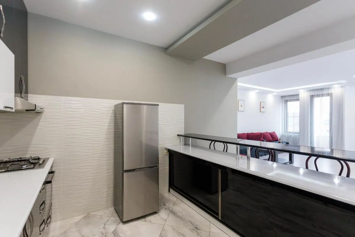 Image 6 of Apartment in downtown