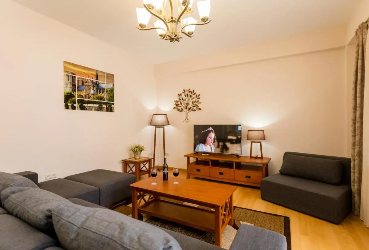 Image 1 of Apartment in the city centre ll