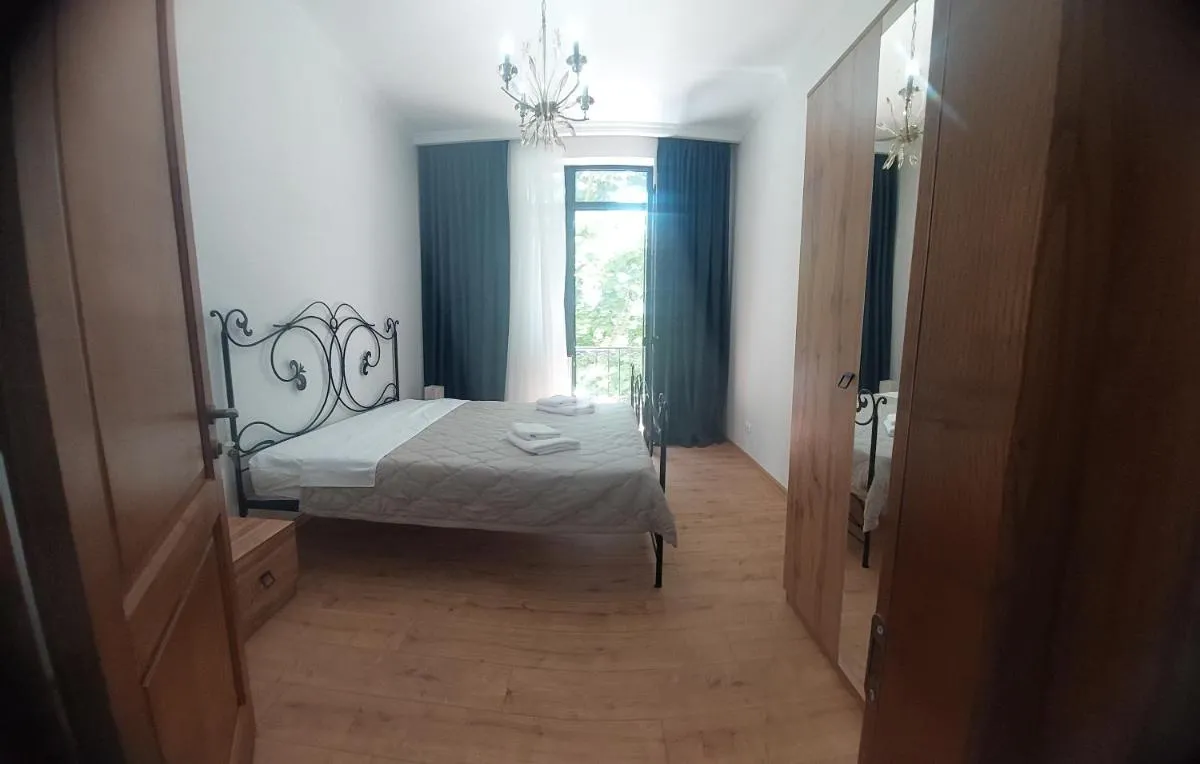 Image 5 of Apartment on Tsereteli 55