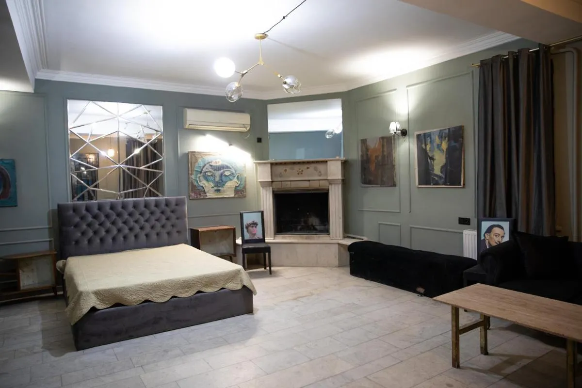 Image 5 of Art Hotel Home