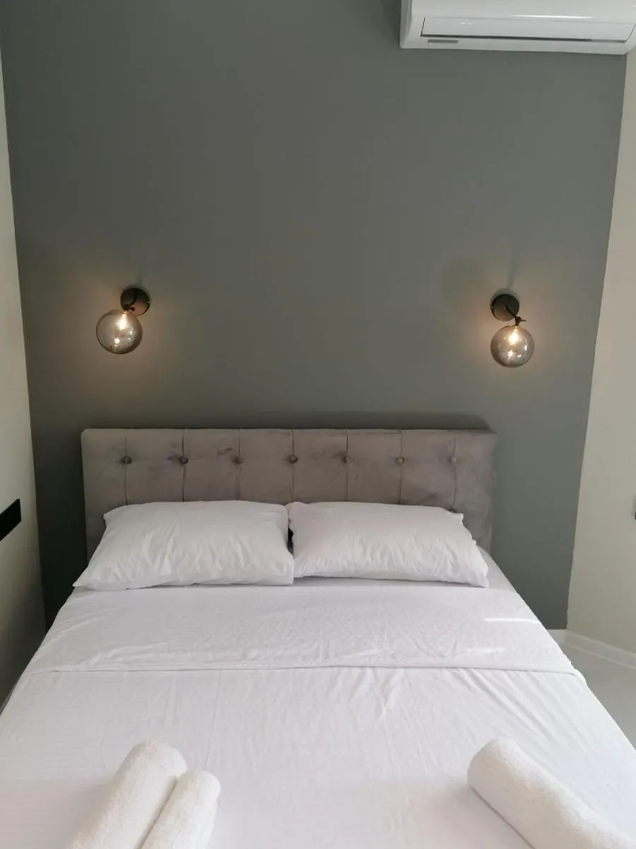 Image 3 of Avilion Apartments Boch 37 2