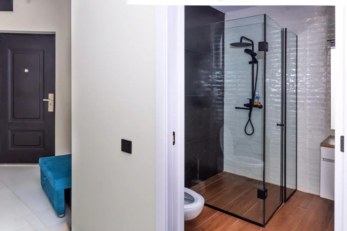Image 1 of Avilion Apartments Boch 37 2