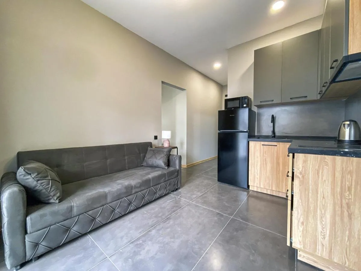 Image 3 of Avilion Apartments Got 17 1