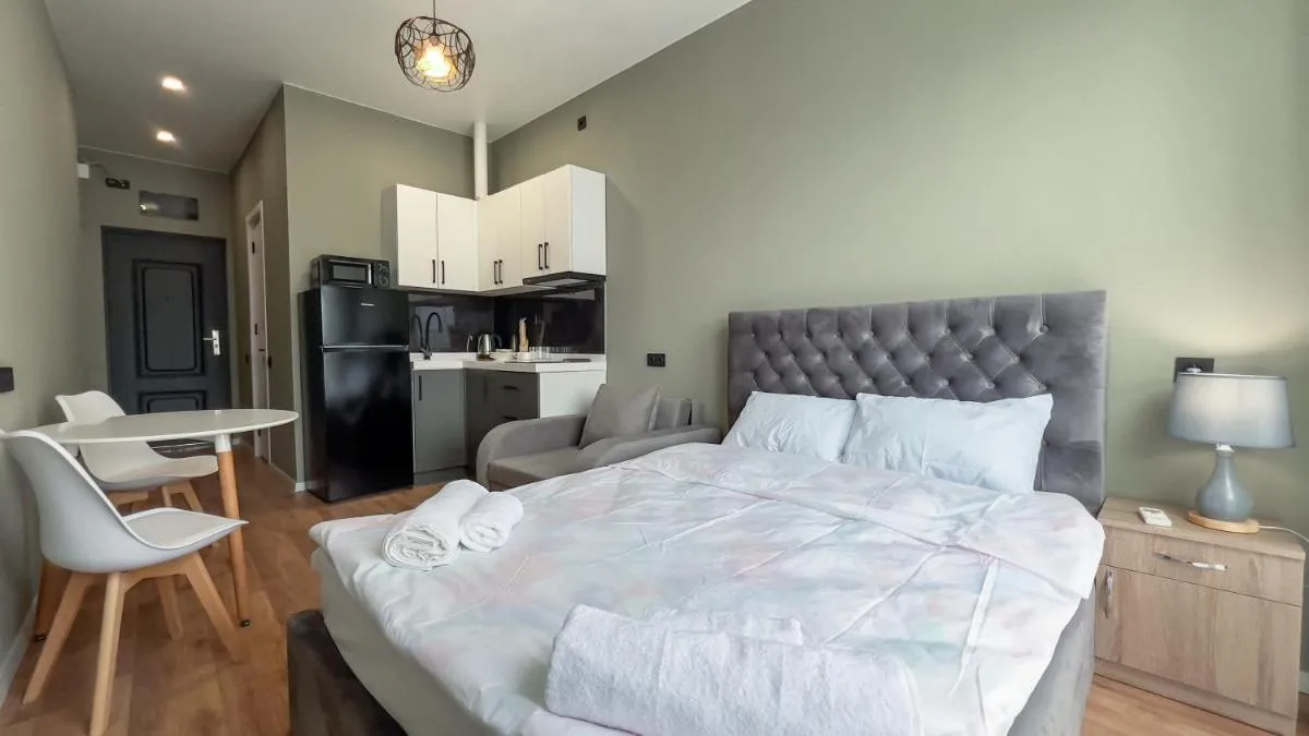 Image 3 of Avilion Apartments Gur 62 1