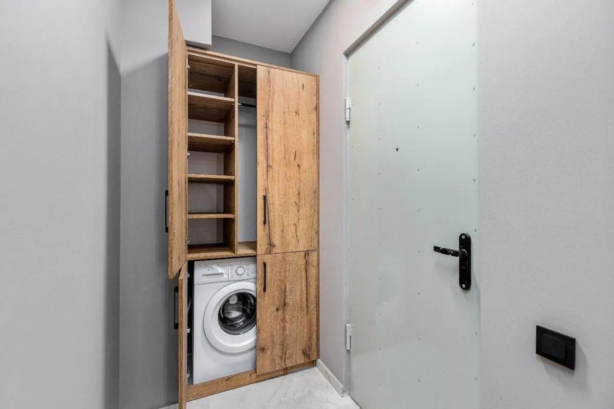 Image 4 of Avilion Apartments M 4 1