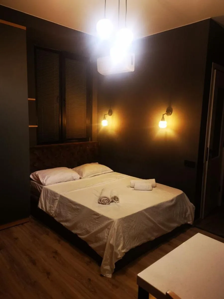 Image 2 of BEST Apartments 302