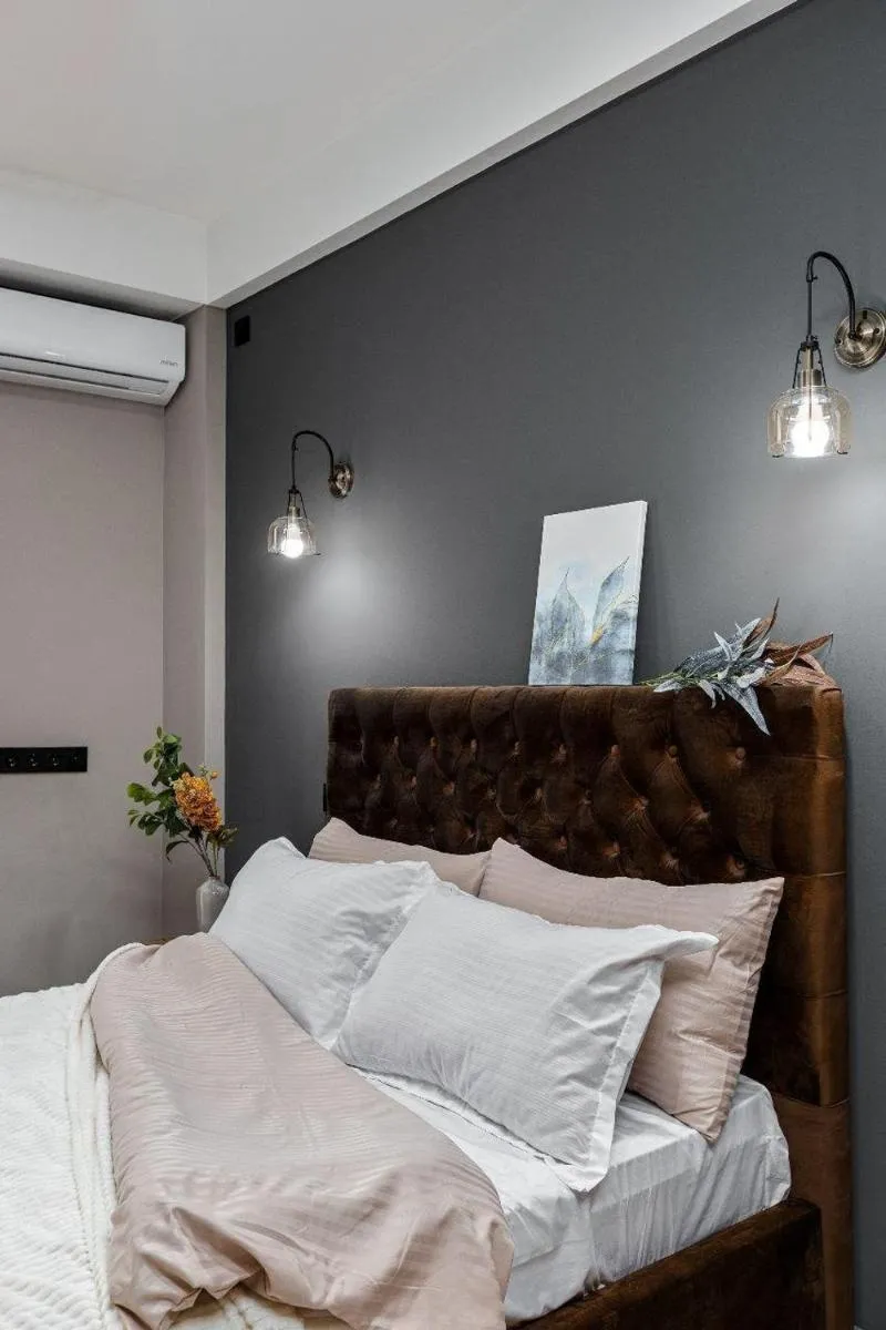 Image 2 of BEST Apartments 303