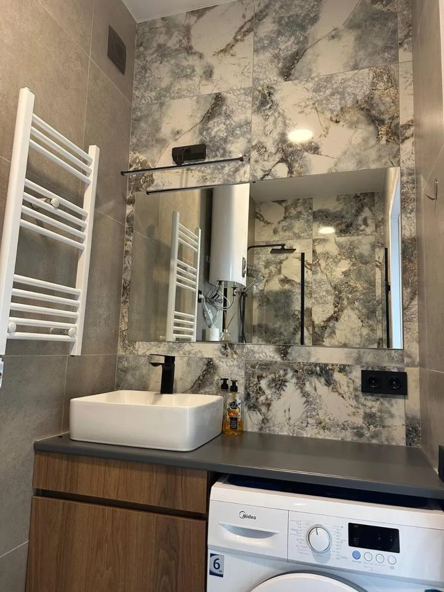 Image 4 of BEST Apartments Anj 374
