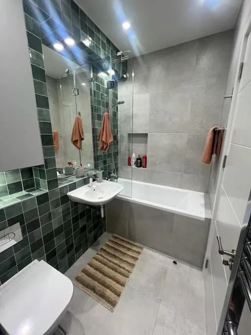 Image 2 of Beautiful flat