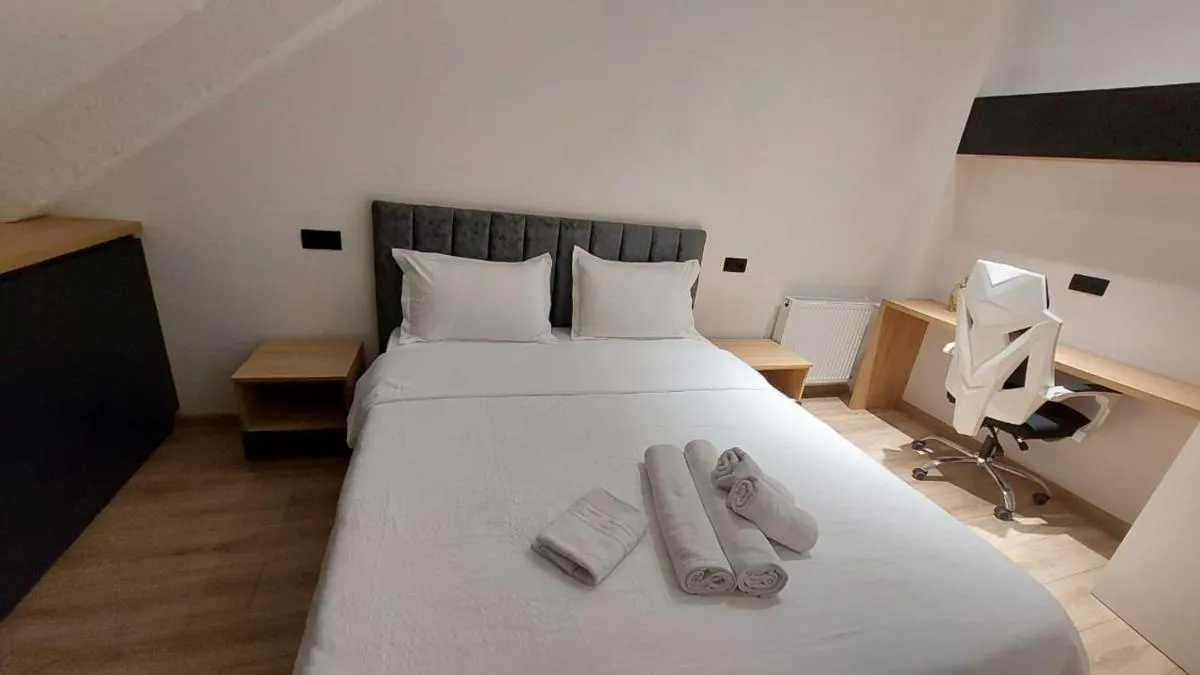 Image 1 of Brand new 1BR Top Moedani
