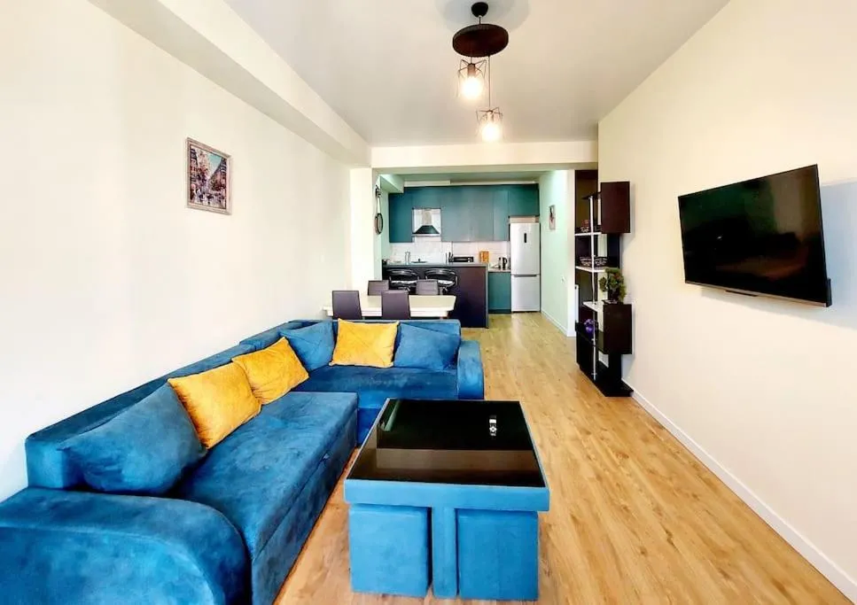 Image 4 of Brand new 1 BR apartment in Ortachala, Old City