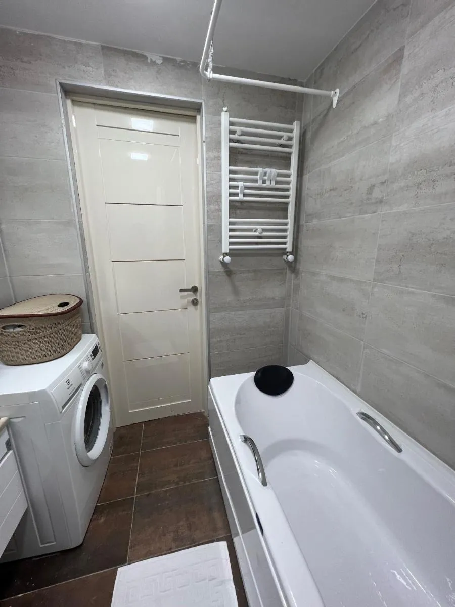 Image 6 of Business Studio Apartment in Central Park