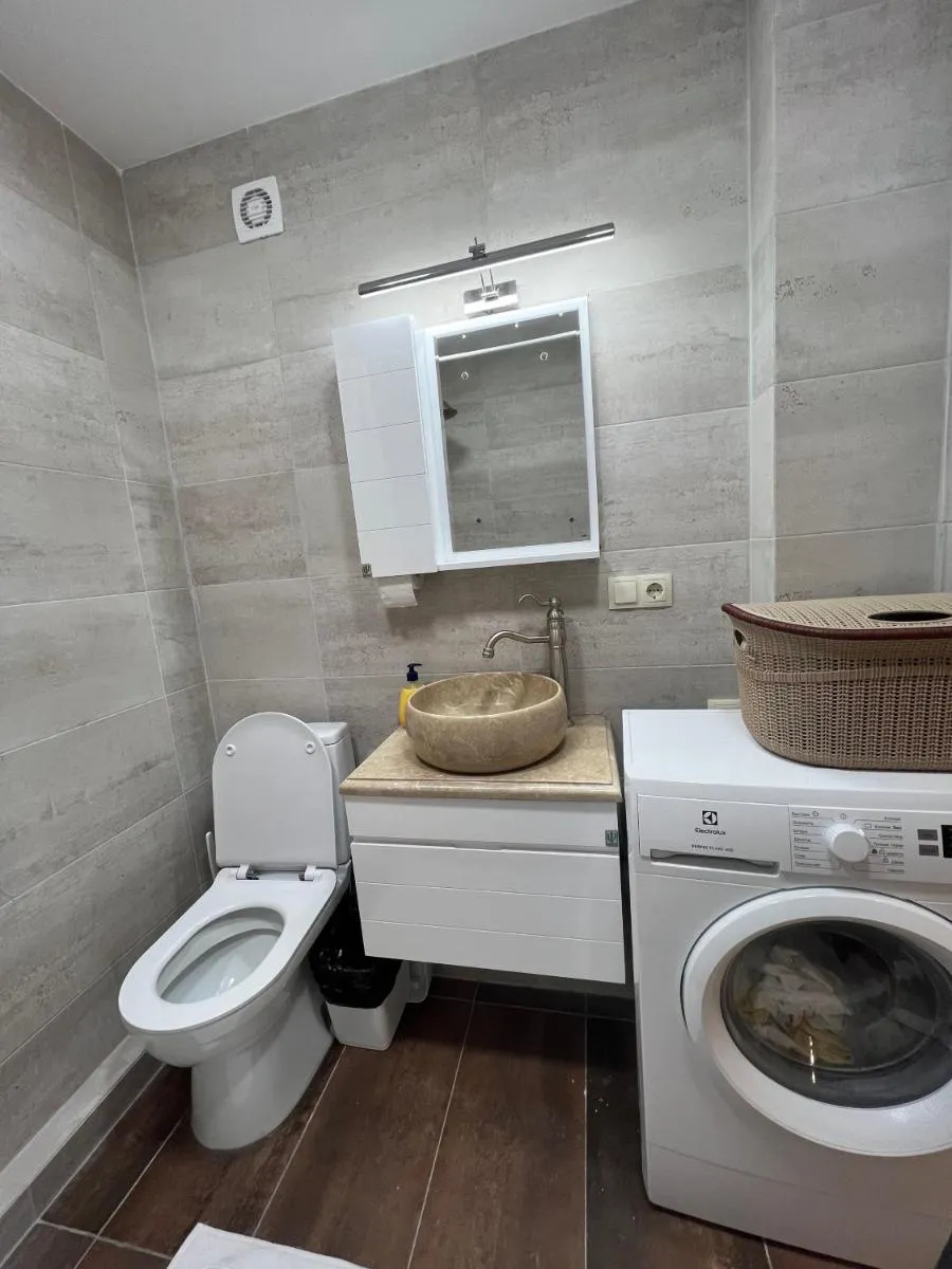 Image 3 of Business Studio Apartment in Central Park