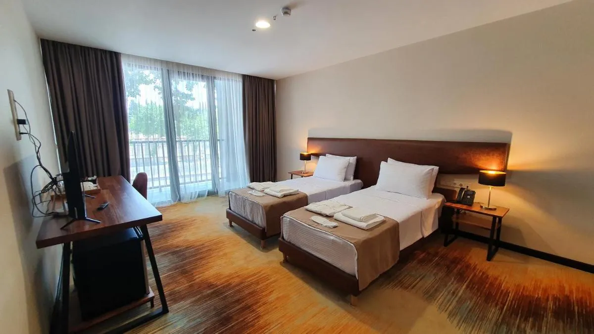 Image 1 of CAROUSEL HOTEL