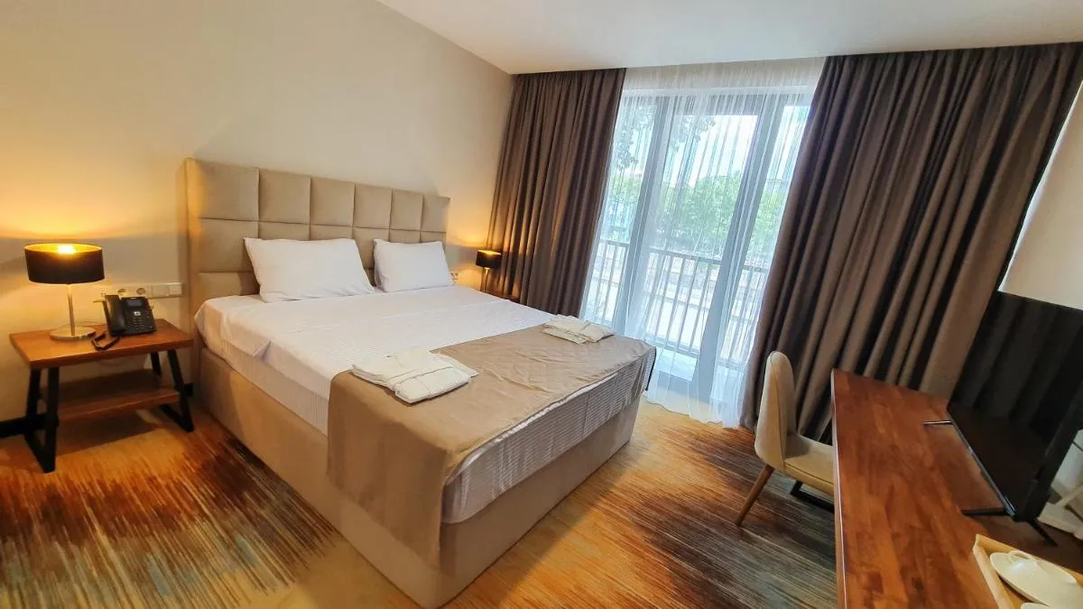 Image 6 of CAROUSEL HOTEL