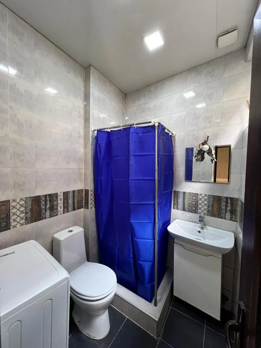 Image 1 of COMFY Apartment