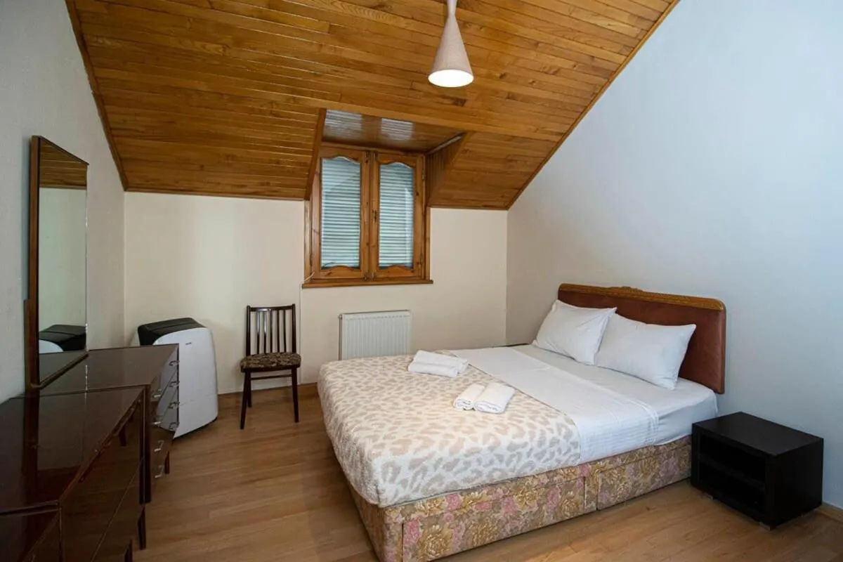 Image 1 of Central 4BR Apt for Groups & Families – By Wehost