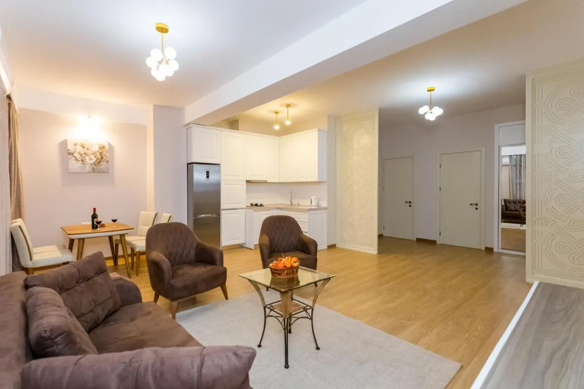 Image 1 of Central Comfort Place lll