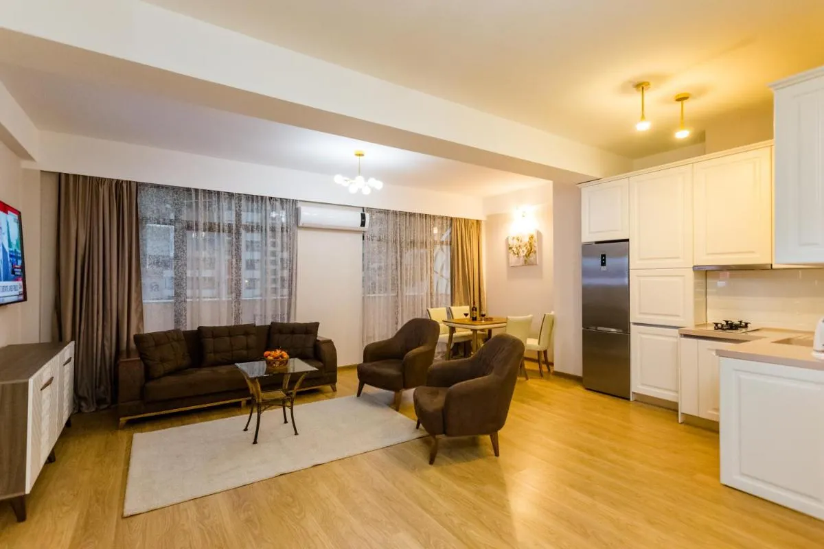 Image 4 of Central Comfort Place lll