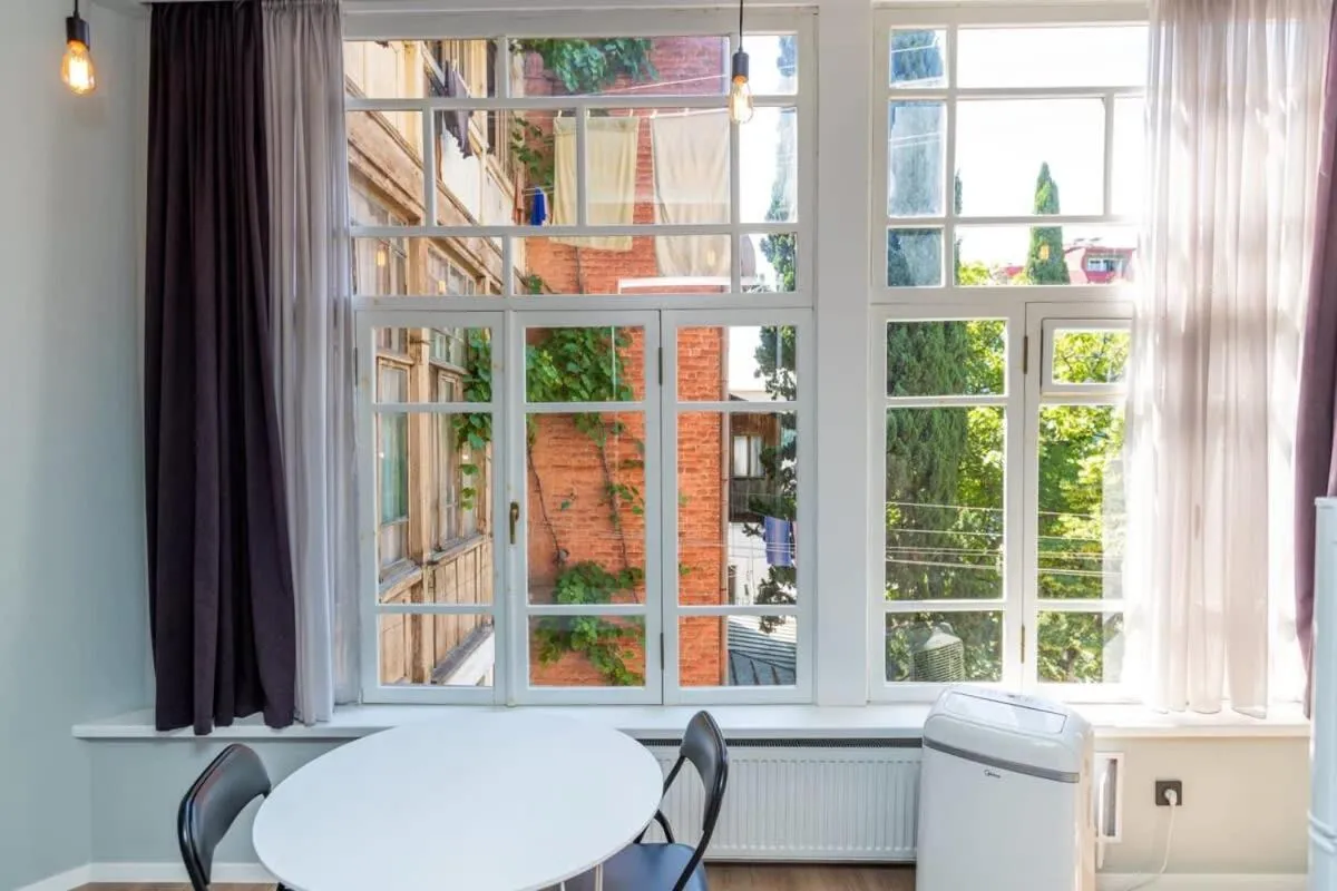 Image 5 of Charming 1BR Apartment w Panoramic view