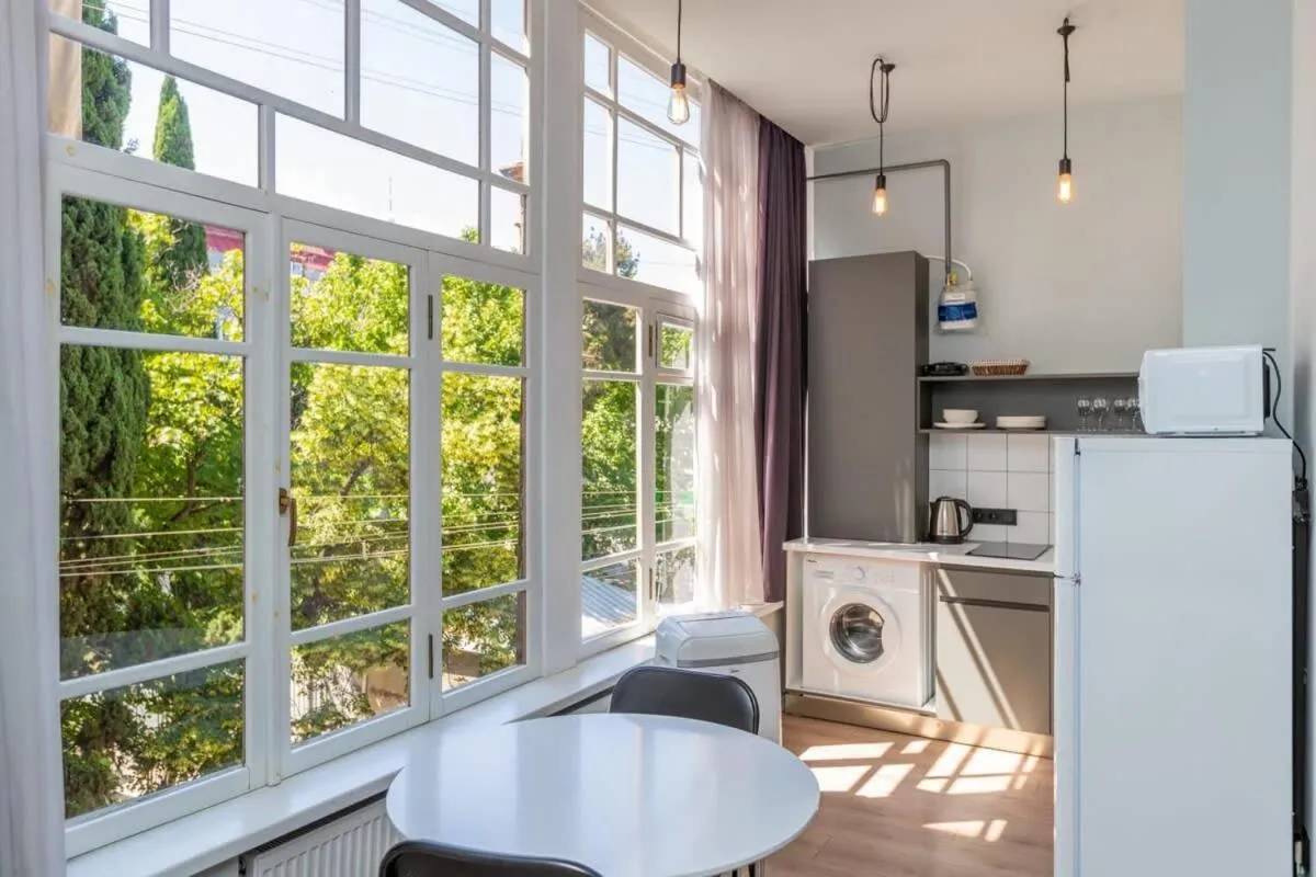 Image 2 of Charming 1BR Apartment w Panoramic view