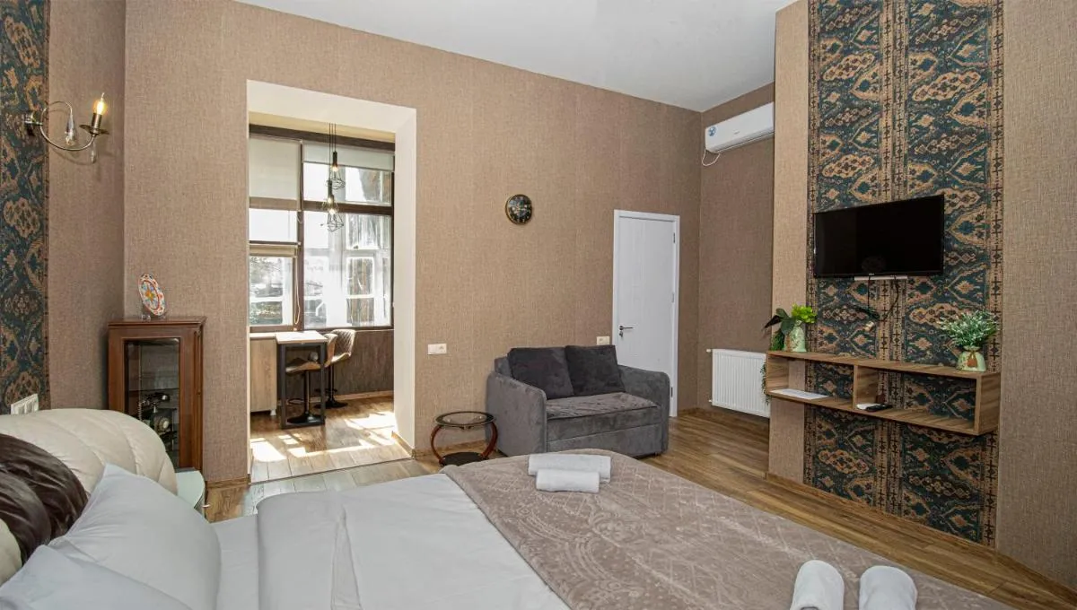 Image 4 of Charming Apartment At Rustaveli Avenue