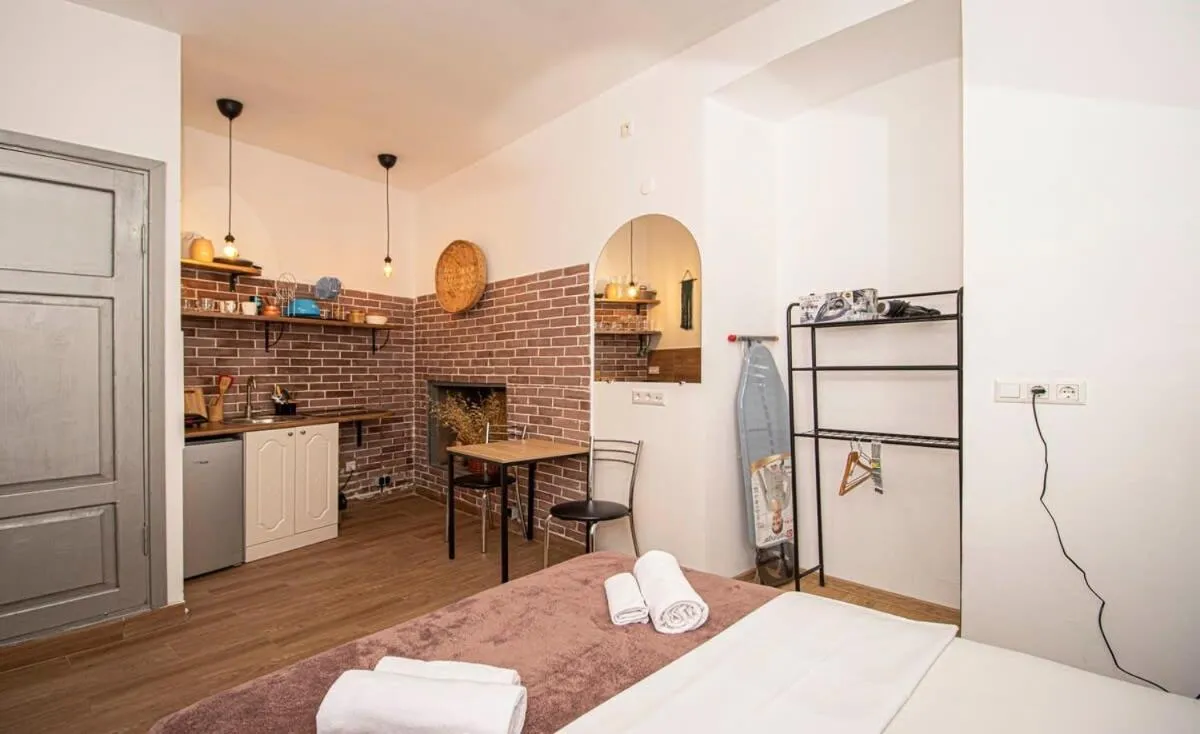 Image 3 of Charming Studio in Central Tbilisi – By Wehost