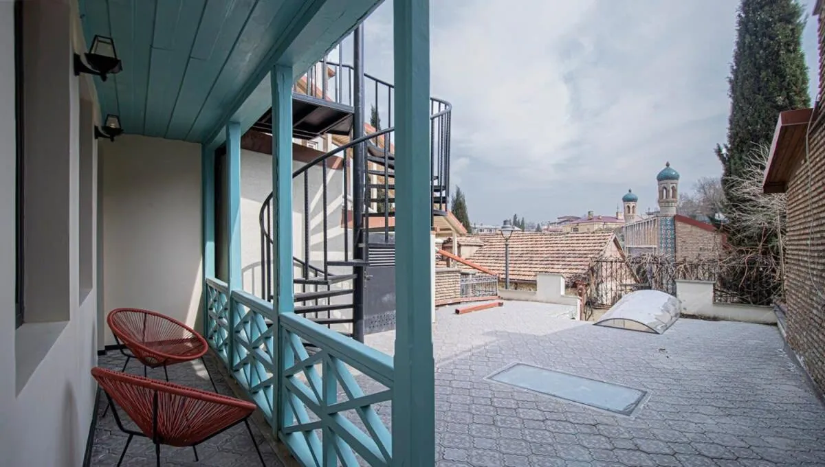 Image of Chic Abanotubani Apt – Prime Location – By Wehost