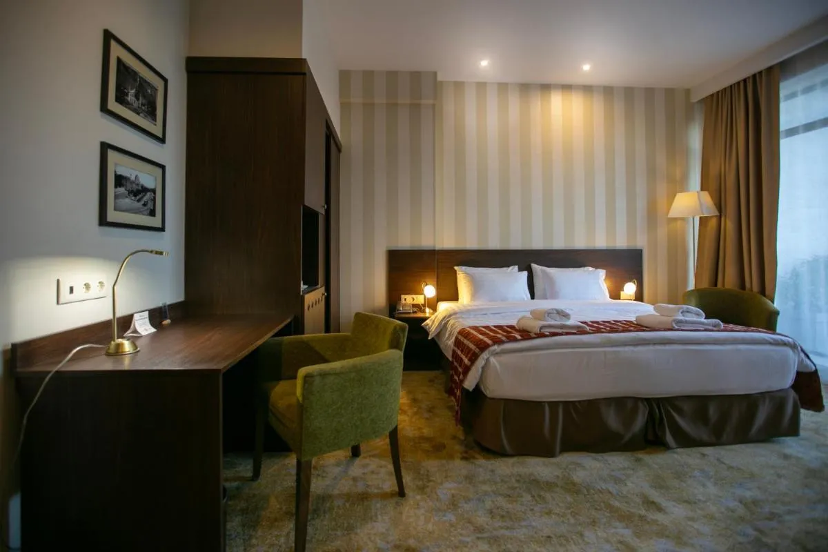 Image 4 of Citrus Hotel