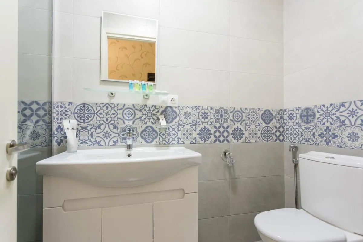 Image 6 of City Center Luxe Apartment