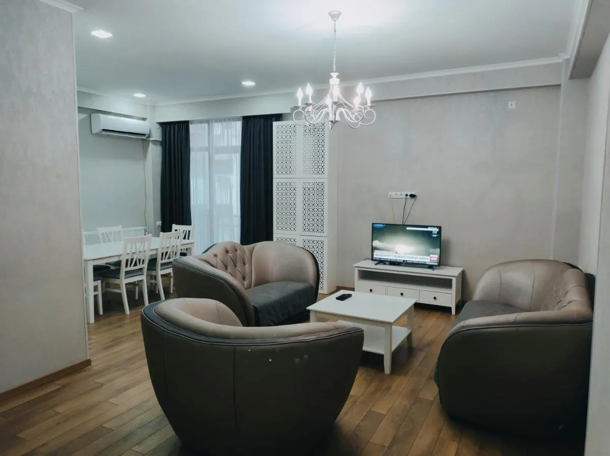 Image 2 of City Luxury Apartment ll