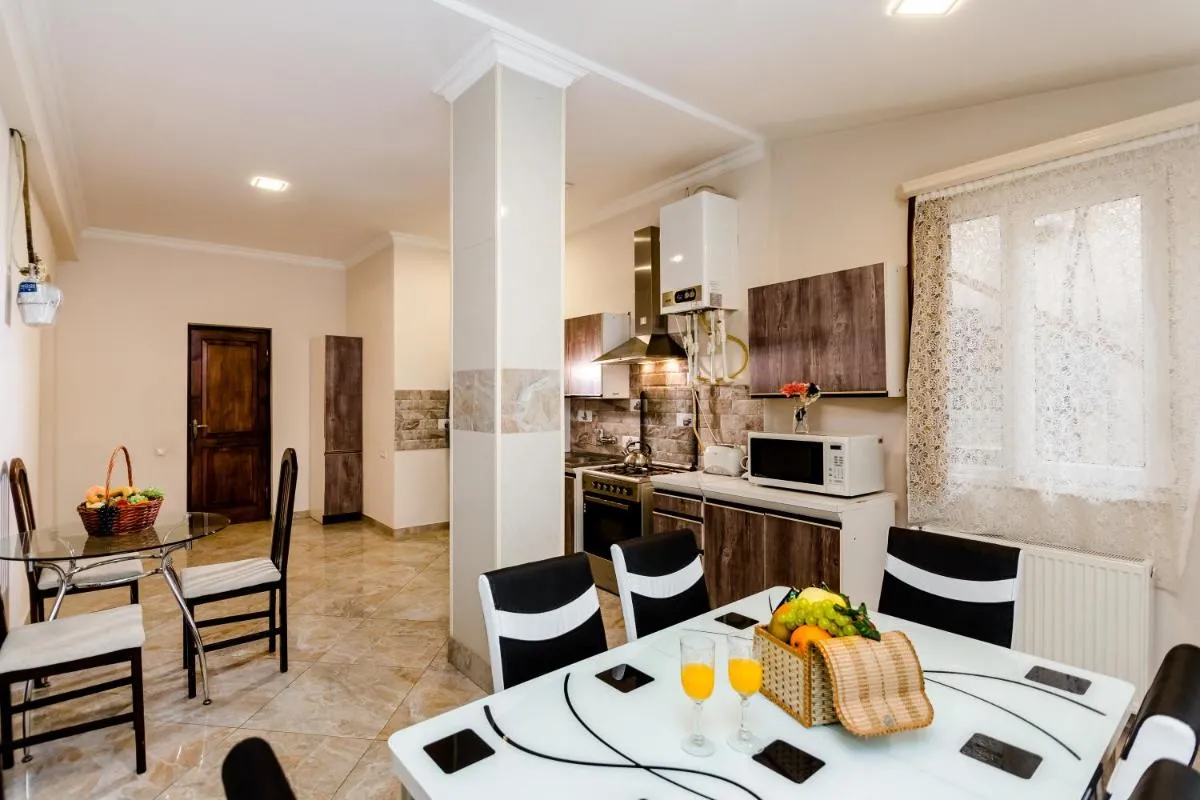 Image 3 of Comfortable House on Marjanishvili