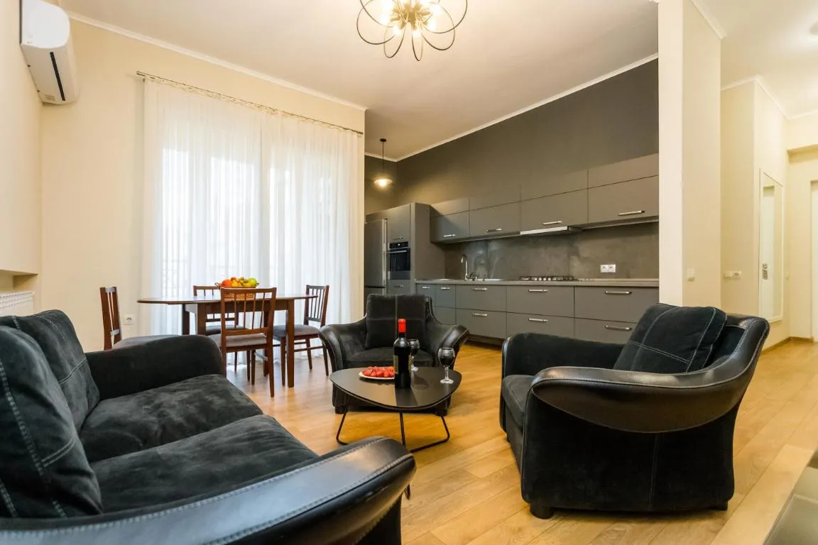 Image of Comfy Home V