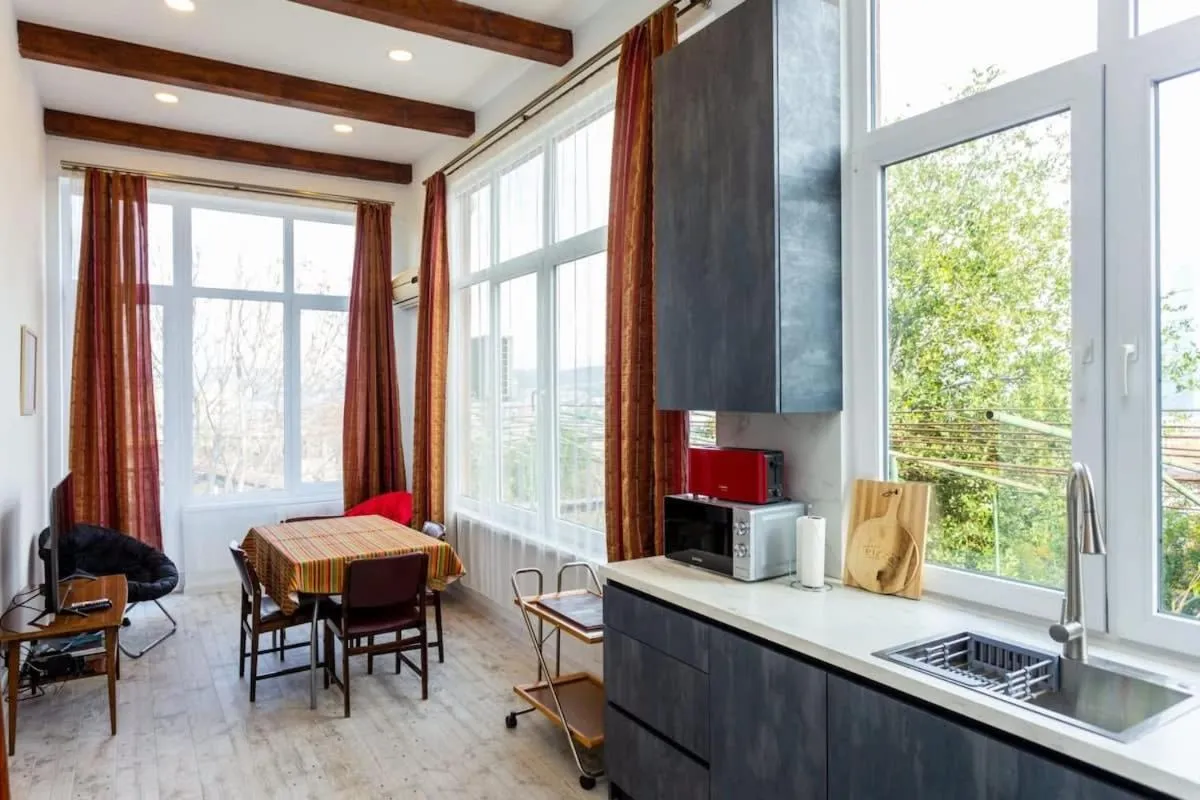 Image 3 of Cozy 1BR apartment with stunning views